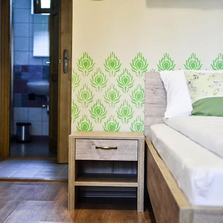 Pava Apartmanhaz Makó المظهر الخارجي الصورة