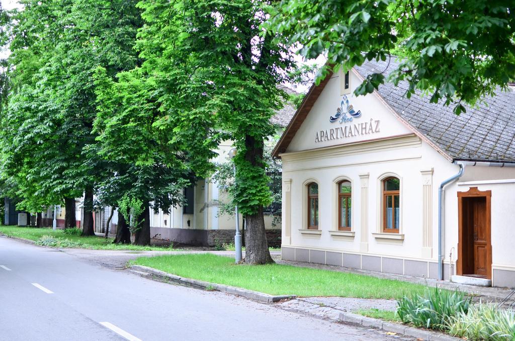 Pava Apartmanhaz Makó المظهر الخارجي الصورة